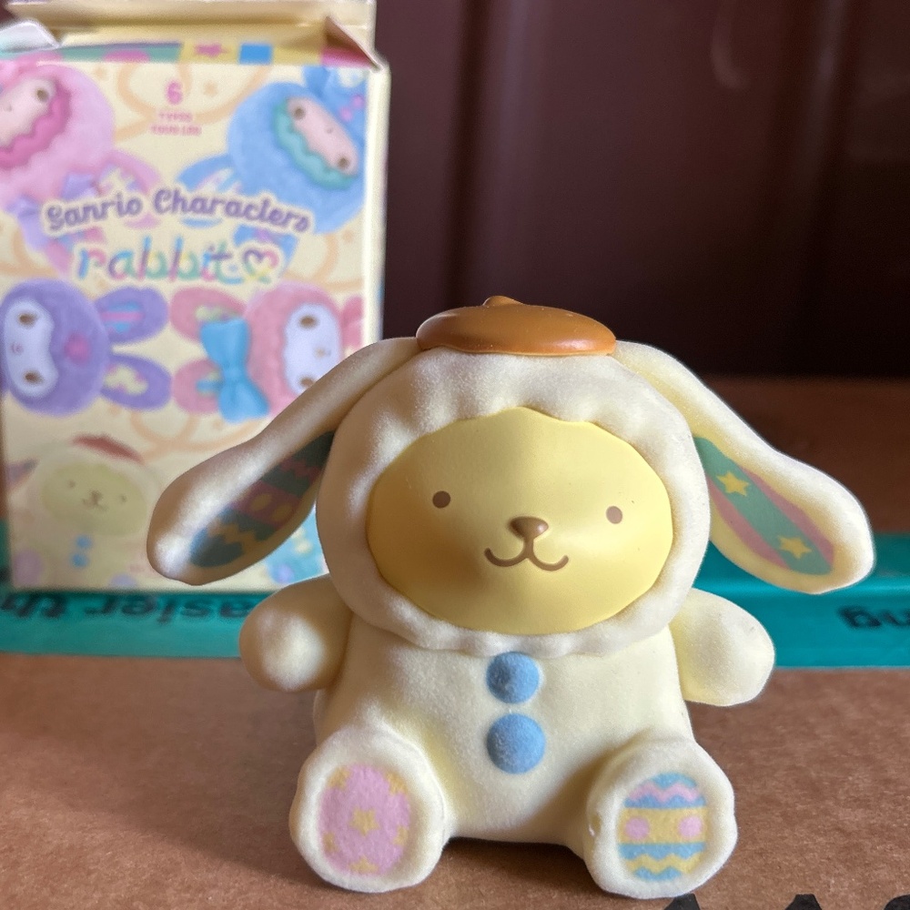 Sanrio Pompompurin Flocked Bunnies Top Toy Blind Box Figure